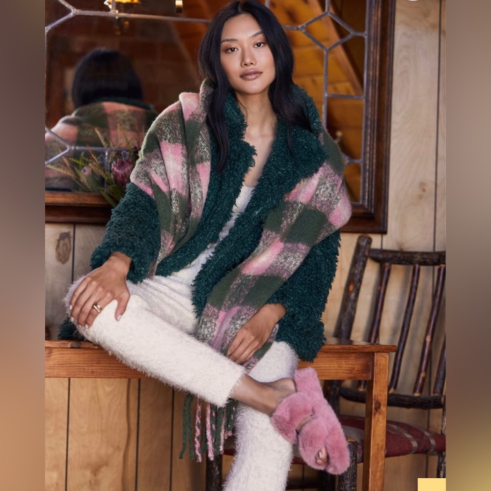 Karo Pink and Green Plaid Fringe Scarf
